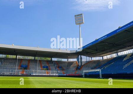 Bochum, Deutschland. 27th Apr, 2020. firo: 27.04.2020, football, 2.Bundesliga, season 2019/2020, VfL Bochum 1848, suspension of matchdaye until at least the beginning of May 2020, because of Corona, Coronavirus, Covid-19, VONOVIA RUHRSTADION, from above, aerial photo, drone, drone photo, empty stadium, pitch checkered pattern, east tribune | usage worldwide Credit: dpa/Alamy Live News Stock Photo