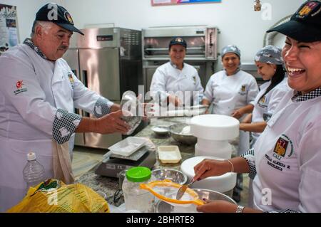 Studengts in the EGO Escuela Gastronomica de Occidente Western Gastronomic School in Cali in the Cauca Valley, Colombia, South America.   The Gastrono Stock Photo