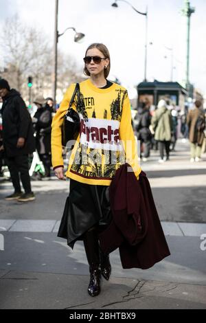A chic showgoer attending the Dries Vam Noten  show during Paris  Fashion Week Feb 26,2020- Photo: Runway Manhattan/Valentina Ranieri  ***For Editoria Stock Photo