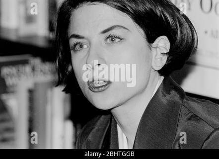 243 photos et images de Donna Tartt - Getty Images