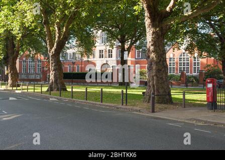 St Paul's School, Hammersmith, London, with the 'Old Red Cow' Stock ...