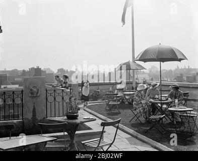 Hinds Restaurant, Eltham . - 1936 Stock Photo