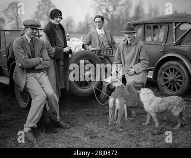 Christ Church & Bullingdon Club Point to Point at Stockham Farm , Wantage . - Lord Stavordale , Lady Weymouth , Mr Coe , Lord Weymouth . - 1928 - Stock Photo