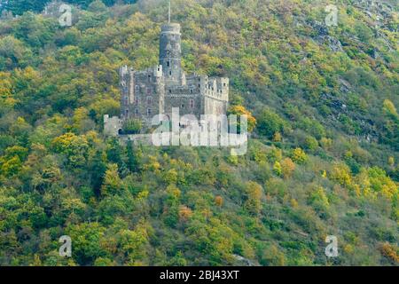 Middle Rhine scenic cruise- Burg Maus Castle, Wellmich, Rhineland-Palatinate, Germany Stock Photo