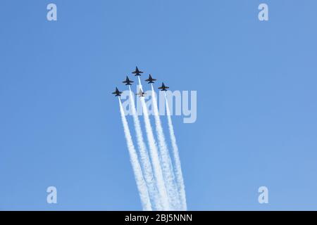 New York City, NEW YORK, USA. 28th Apr, 2020. The BLUE ANGELS and THUNDERBIRDS fly in formation over NEW YORK New York City and the surrounding areas to honor of our healthcare workers on the frontline of the COVID19 pandemic. Credit: Jodi Jones/ZUMA Wire/Alamy Live News Stock Photo
