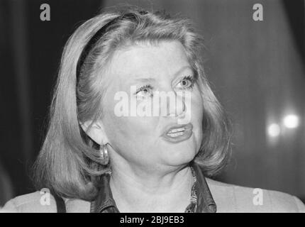 Porno jinsiy aloqa cosplay Porno video uyqu paytida