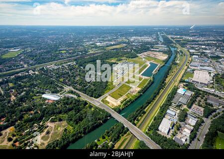 Residential single-family a settlement at the marina on the Rhine-Herne canal on the site of the former Graf Bismarck colliery in Gelsenkirchen, 07.07.2016, aerial view, Germany, North Rhine-Westphalia, Ruhr Area, Gelsenkirchen Stock Photo