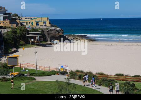 Sydney, Australia. Saturday 18th April 2020.Tamarama Beach in Sydney's eastern suburbs closed due to the Coronavirus Pandemic. From yesterday Tamarama Stock Photo