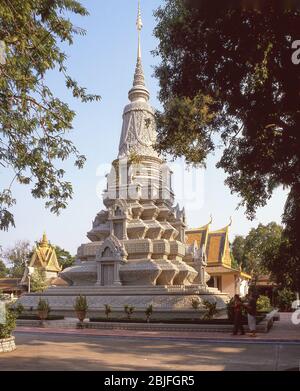 Buddist Stupa in Phnom Penh Royal Palace Complex, Phnom Penh, Kingdom of Cambodia Stock Photo