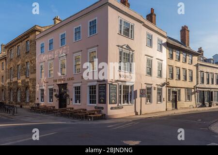 The Kings Arms Public House on the corner of Hollywell Street, Oxford Stock Photo