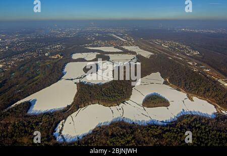 frozen lakes Wildfoerstersee, Haubachsee, Boelltersee, Wambachsee und Masurensee in Duisburg-Sued in winter, 26.01.2017, aerial view, Germany, North Rhine-Westphalia, Ruhr Area, Duisburg Stock Photo