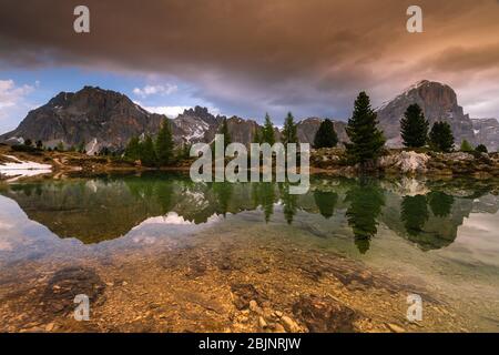 Lac Limides with Mont Lagazuoi and Tofana di Rozes at sunset, Belluno, Veneto, Italy Stock Photo