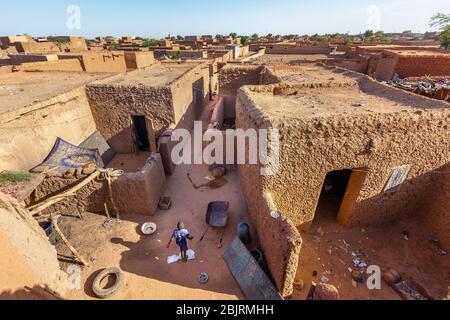 Agadez, Niger : streets  traditional mud African architectur Stock Photo