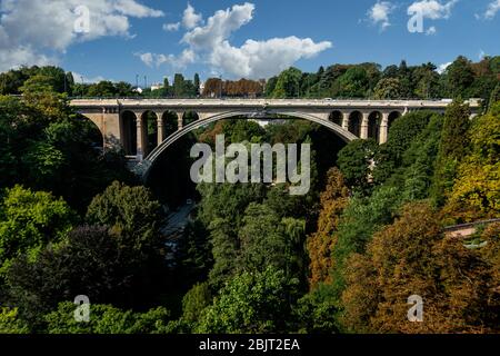 The bridge of Adolf (New Bridge) - a bridge in the city of Luxembourg, (built 1900-1903). The bridge connects Upper and Lower Town: two parts of Luxem Stock Photo