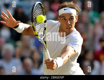 01/07/14. Wimbledon Tennis Championships 2014, Wimbledon London.  Mens fourth round, Nick Kyrgios (AUS) v  Rafael Nadal (ESP) (2) Centre C Stock Photo