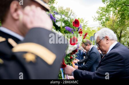 Berlin, Germany. 02nd May, 2020. Michael Müller (SPD, M), governing mayor of Berlin, and Sergej Netschajew (r), Russia's ambassador to Germany, stand in front of House Number 2 in the Schulenburgring in memory of the capitulation 75 years ago. The capital surrendered on 2 May 1945 - six days before the capitulation of all of Germany. The document was signed by Germans and Soviets in the house in which Berlin's Governing Mayor Michael Müller later grew up. Credit: Kay Nietfeld/dpa/Alamy Live News Stock Photo