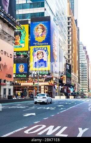 Times Square quiet during coronavirus pandemic Stock Photo - Alamy