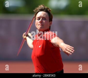https://l450v.alamy.com/450v/2bk85k3/austin-united-states-03rd-apr-2004-american-record-holder-kim-kreiner-competes-in-the-womens-javeliin-in-the-77th-clyde-littlefield-texas-relays-at-mike-a-myers-stadium-on-saturday-april-3-2004-in-austin-tex-photo-via-credit-newscomalamy-live-news-2bk85k3.jpg