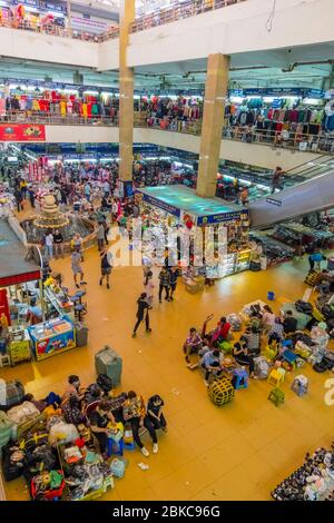 Cho Dong Xuan, market hall, old quarter, Hanoi, Vietnam Stock Photo