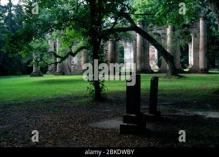 Old Sheldon Prince William's Parish Church ruins, Sheldon, South Carolina Stock Photo