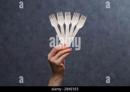 Disposable cardboard dishes made from environmentally friendly materials. Doesn't clog nature Eco-friendly, disposable, recyclable, compostable dishes Stock Photo