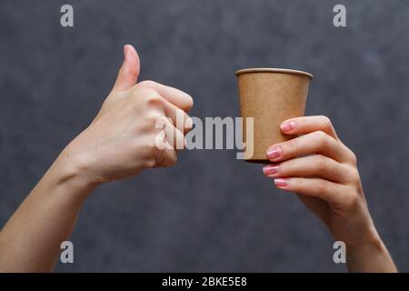 Disposable cardboard dishes made from environmentally friendly materials. Doesn't clog nature Eco-friendly, disposable, recyclable, compostable dishes Stock Photo