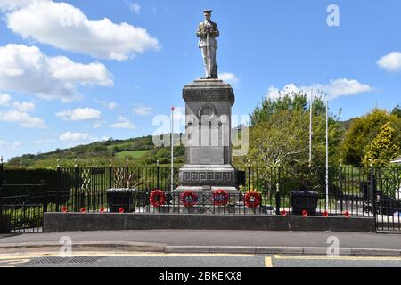 A landmark monument war statue in Kidwelly, Carmarthenshire. First world war 1914-1918 Stock Photo