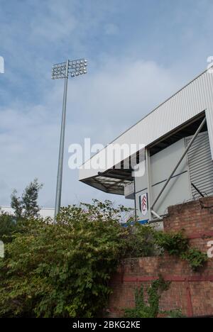 1960s 1970s White Steel Structure Architecture Football Stadium Fulham FC Craven Cottage Stevenage Rd, Fulham, London SW6 6HH Stock Photo