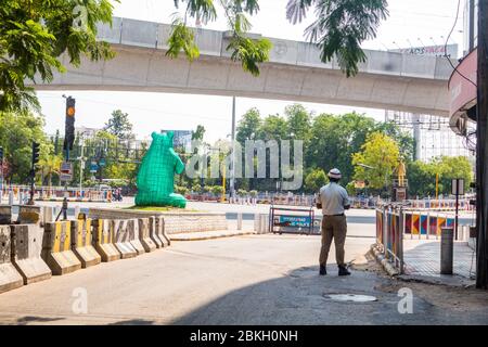 Hyderabad, India. 03 May, 2020. A traffic policeman at a checkpoint in Hyderabad city,during government imposed nationwide lockdown in wake of the cor Stock Photo