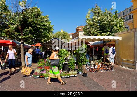 France, Alpes-Maritimes, Nice, old town, cours Saleya, place Charles Félix Stock Photo