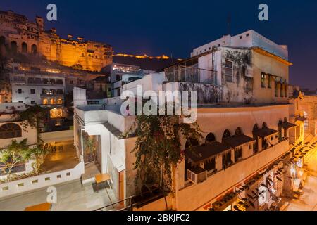 India, Rajasthan, Bundi, night view of Taragargh Fort, rooftops and the street Stock Photo