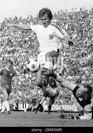 Jupp HEYNCKES celebrates its 75th birthday on May 9, 2020. Archive photo: Football Bor. MÂ «Gladbach: Jupp HEYNCKES single action | usage worldwide Stock Photo