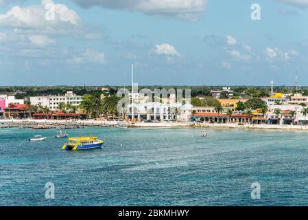 San Miguel de Cozumel, Mexico - April 25, 2019: Cityscape of the main city in the island  of Cozumel, Mexico, Caribbean. View from the cruise ship. Stock Photo