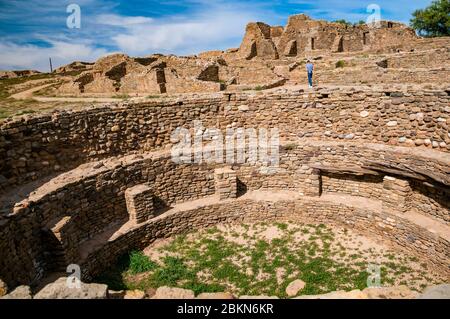 A kiva at the Ancient Pueoblan ruins in Aztec, New Mexico dating back over 700 years. Stock Photo