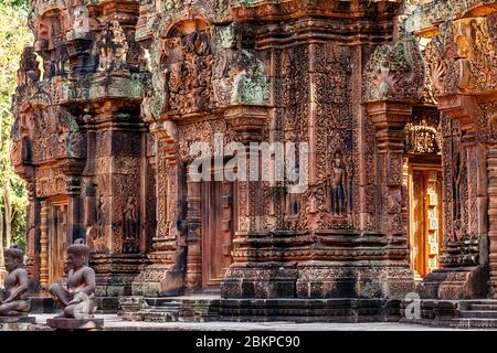 Banteay Srey Temple, Angkor Wat Temple Complex, Siem Reap, Cambodia. Stock Photo