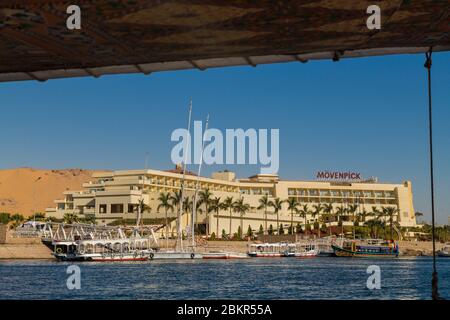 Egypt, Upper Egypt, near Elephanine island, sailor on a felucca sailing on the Nile Stock Photo