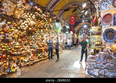 Turkey, Istanbul, Beyasit district in the alleys of the souk of the grand covered bazaar Stock Photo