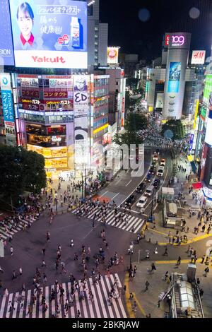 Japan, Honshu Island, Kanto region, Tokyo, Shibuya district, Shibuya crossroads Stock Photo