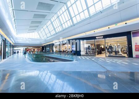 France, Bouches du Rhone, Marseille, les Terrasses du Port shopping center Stock Photo