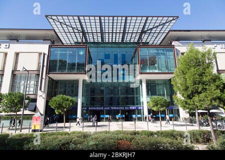 France, Bouches du Rhone, Marseille, les Terrasses du Port shopping center Stock Photo