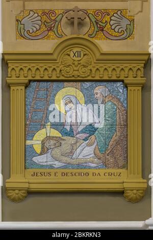 13th Stations of the Cross, Jesus' body is removed from the cross portuguese Stock Photo