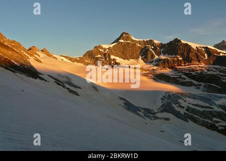 Sunrise light on Strahlhorn peak, Mischabel Massif, Alps, Switzerland Stock Photo