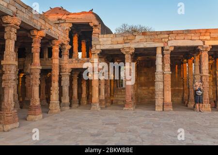 Quwwat ul-Islam Mosque, 1190s, Qutb Minar complex, Delhi, India Stock Photo