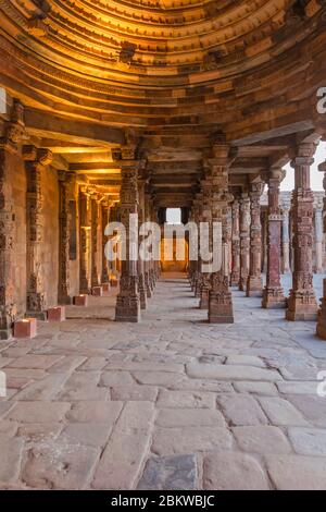 Quwwat ul-Islam Mosque, 1190s, Qutb Minar complex, Delhi, India Stock Photo