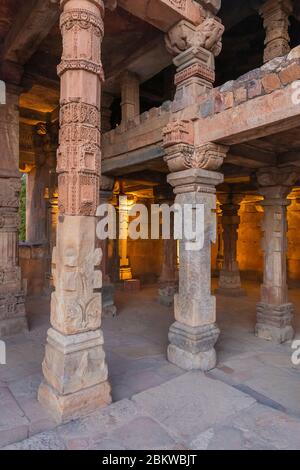 Quwwat ul-Islam Mosque, 1190s, Qutb Minar complex, Delhi, India Stock Photo