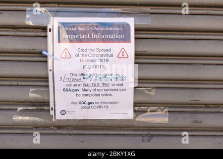 Brooklyn, NY - 27 March 2020. Restrictions on the public during the COVID-19 pandemic have led to business and government closures throughout Brooklyn Stock Photo