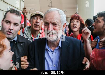 Jeremy Corbyn is surrounded by supporters after speaking at a campaign rally in Sheffield, South Yorkshire, during the 2016 Labour leadership election Stock Photo