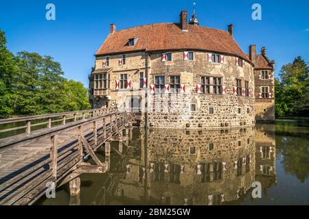 Die münsterländische Wasserburg Burg Vischering bei Lüdinghausen, Münsterland, , Nordrhein-Westfalen, Deutschland, Europa |   The moated castle Vische Stock Photo