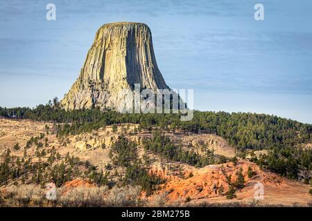 Devils Tower rises almost 400 meters above the hills in eastern Wyoming, USA. Stock Photo