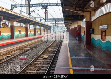 Empty station of Shastri Park, Delhi Metro, Delhi, India, Asia. More than 5 lakhs passengers travel from Delhi Metro. It is the pride of Delhi & India. Stock Photo